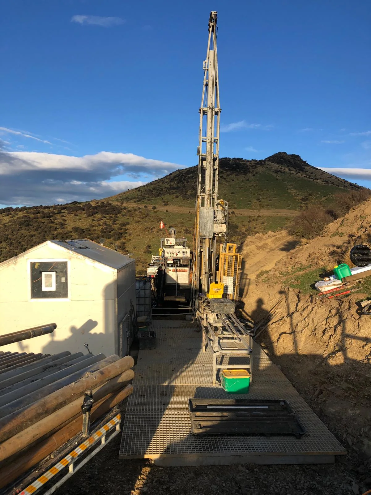Exploration drilling rig at Rise and Shine, Bendigo–Ophir, Central Otago